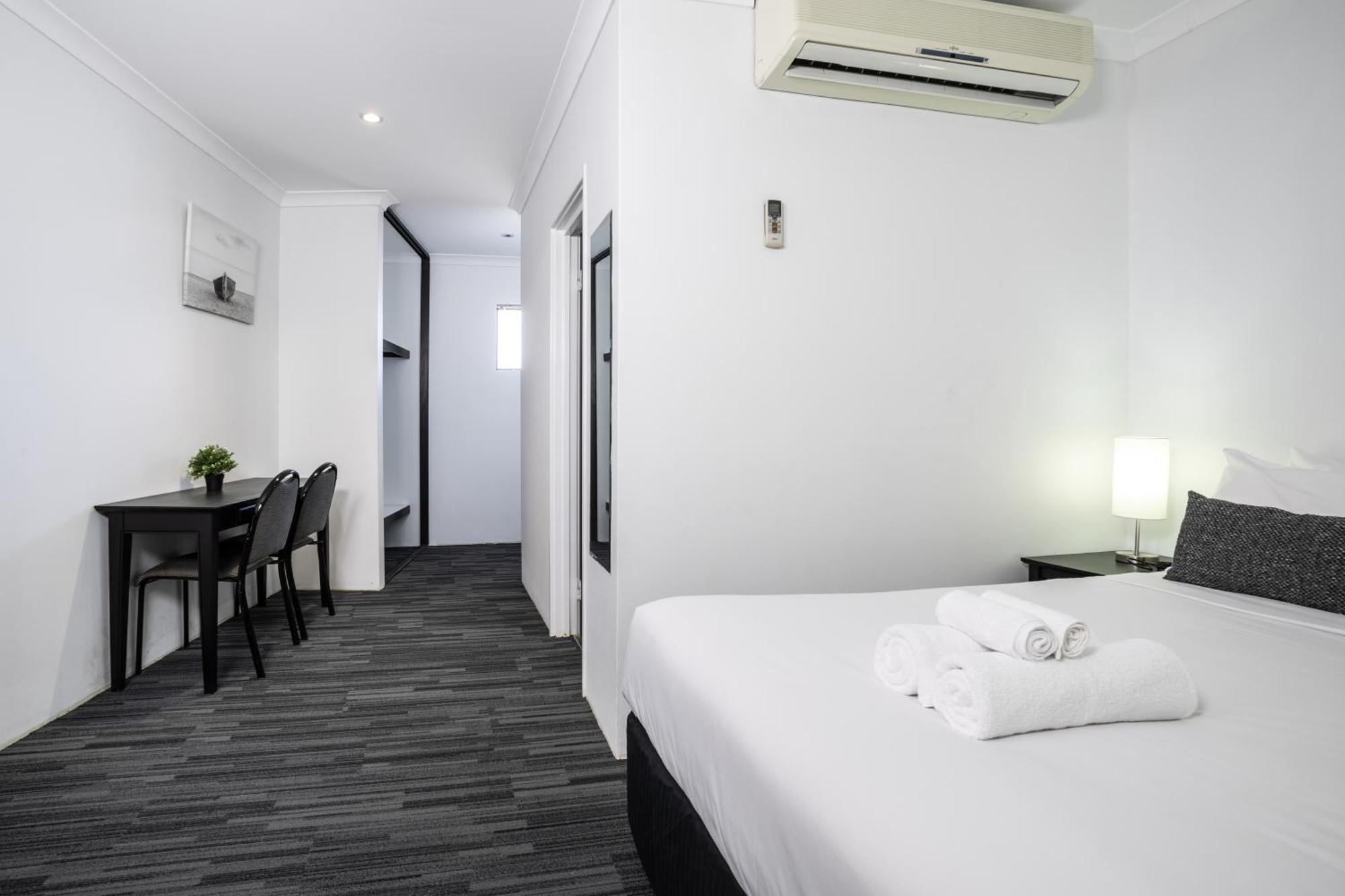 Joondalup City Hotel Perth Exterior foto